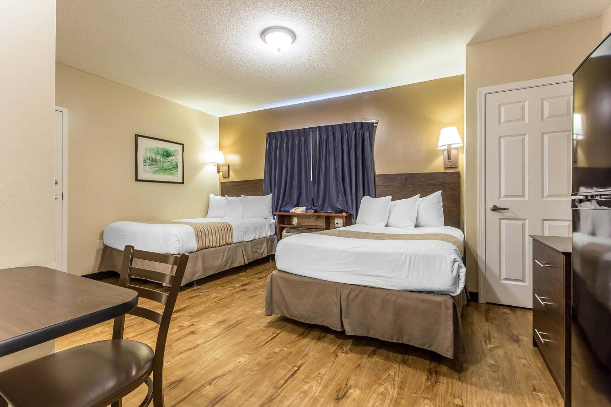 Double Room with Two Double Beds - Non-Smoking,553107801:JPEG