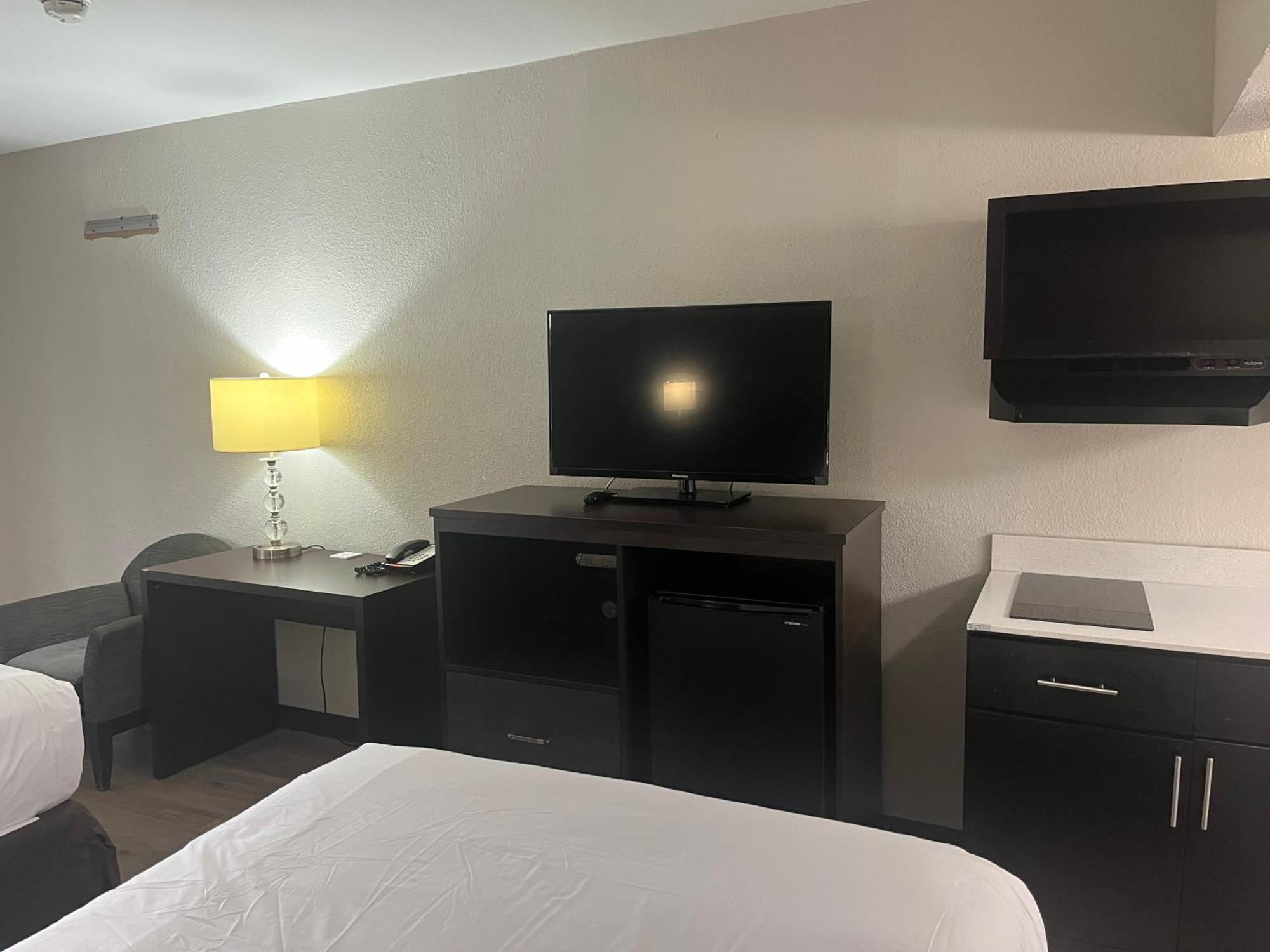 King Room - Non-Smoking