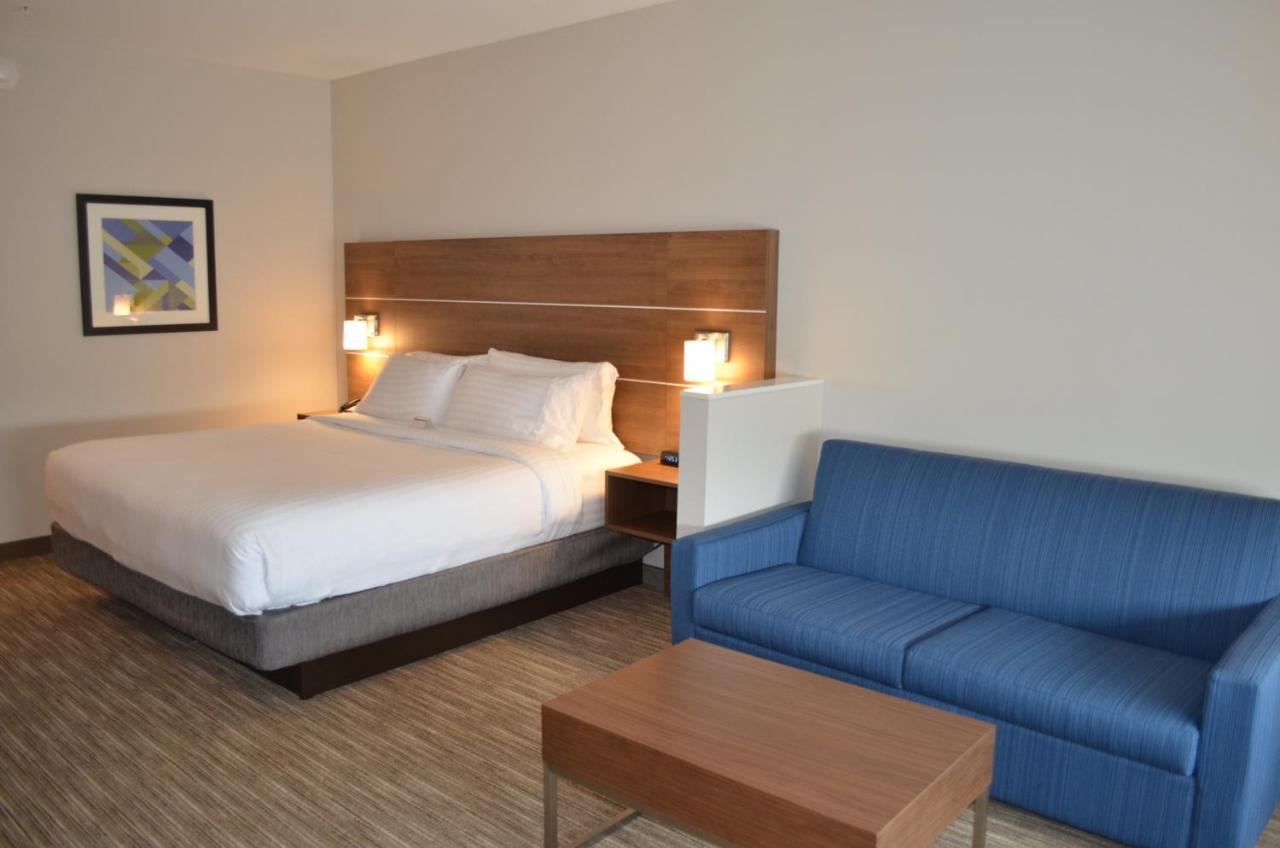 King Suite with Additional Living Area