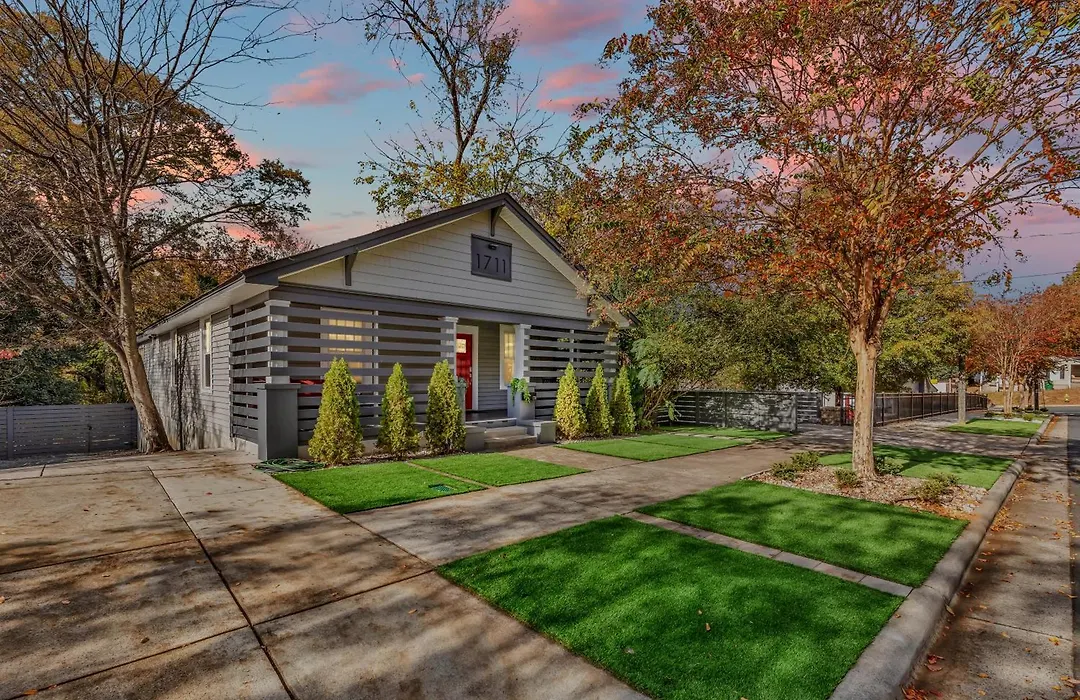 Luxury 3Br House In Charlotte-1