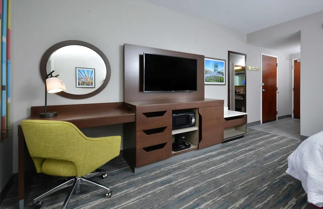 Hampton Inn & Suites Charlotte North I 485-1