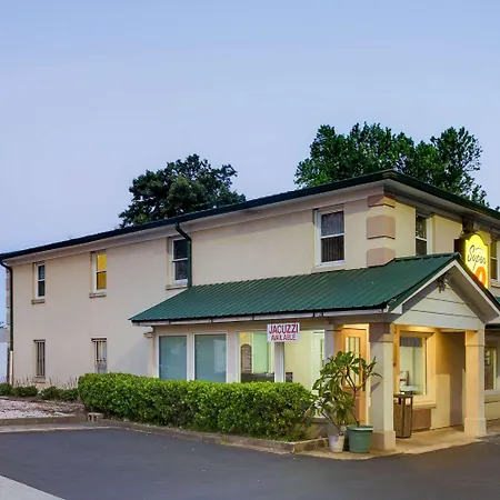 Super 8 By Wyndham Charlotte Downtown Area-2