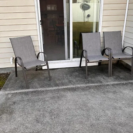 Cute And Cozy 5 Min From Carowinds-2
