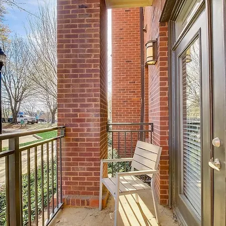 Frontdesk Village At Commonwealth Apts Plaza Midwood Charlotte-3