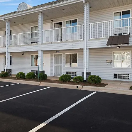 Rodeway Inn Charlotte Independence Blvd-3