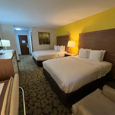 Ramada Plaza By Wyndham Charlotte South End Airport-2