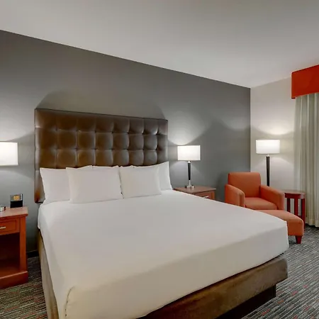 Drury Inn & Suites Charlotte Arrowood-3