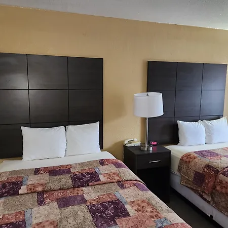 Days Inn By Wyndham Charlotte Northlake-2