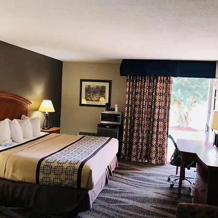 Days Inn By Wyndham Charlotte/Woodlawn Near Carowinds-3
