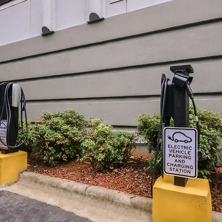Wingate By Wyndham Charlotte Airport-3